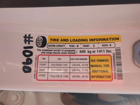 Used 2023 Ford Explorer XLT w/ Equipment Group 202A image 27