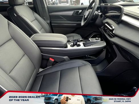 New 2026 Buick Enclave Preferred image 21