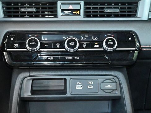 New 2026 Honda Pilot Sport image 23