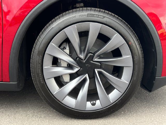 Used 2026 Tesla Model Y Long Range AWD/4WD image 12
