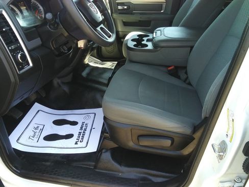 Used 2018 RAM 2500 SLT image 17