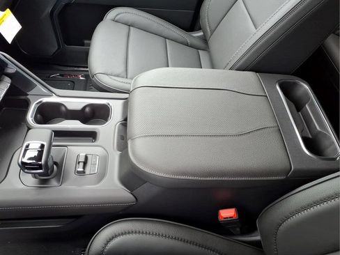 New 2026 GMC Sierra 1500 Denali w/ Denali Reserve Package AWD/4WD image 13