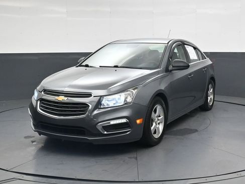 Used 2016 Chevrolet Cruze LT FWD image 12
