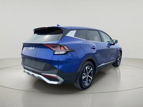 Used 2023 Kia Sportage EX FWD image 3