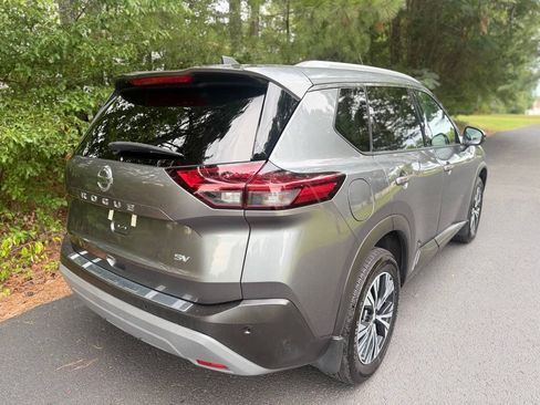 Used 2021 Nissan Rogue SV w/ Premium Package FWD image 23