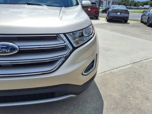 Used 2018 Ford Edge SEL w/ Equipment Group 201A FWD image 15