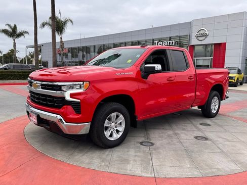 Used 2023 Chevrolet Silverado 1500 LT w/ Protection Package image 4
