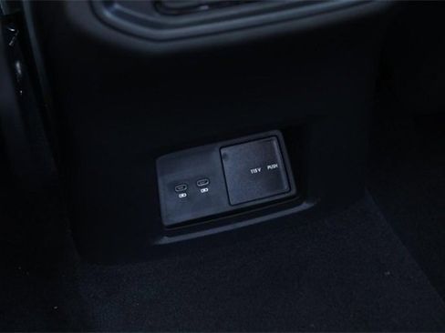 New 2026 Volkswagen Atlas Peak Edition image 25