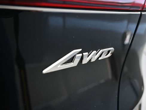 Used 2024 Genesis GV70 2.5T w/ Sport Prestige Package image 47