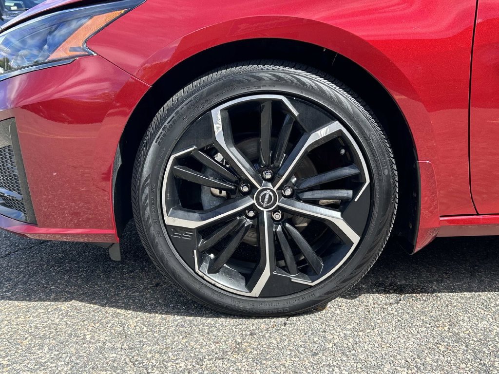 Certified 2024 Nissan Altima 2.5 SR AWD/4WD image 9
