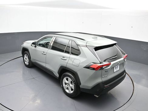Certified 2020 Toyota RAV4 XLE w/ Convenience Package AWD/4WD image 41