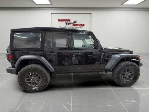 Used 2024 Jeep Wrangler Unlimited Sport AWD/4WD image 8