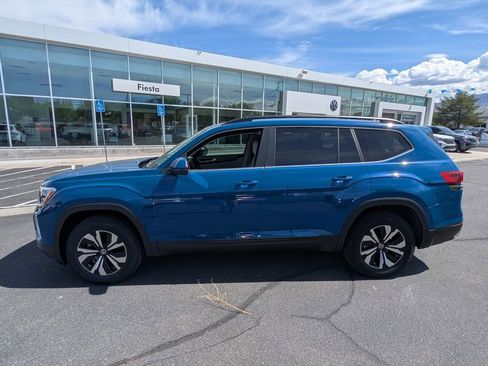 Used 2025 Volkswagen Atlas SE image 8