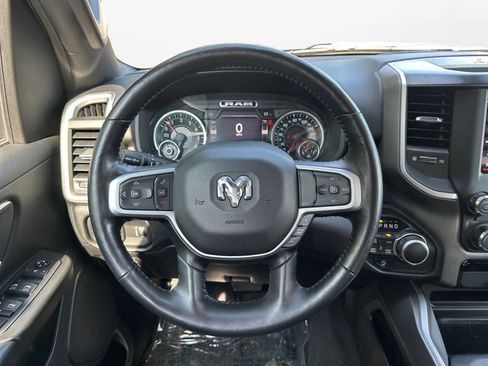 Used 2020 RAM 1500 Big Horn AWD/4WD image 12