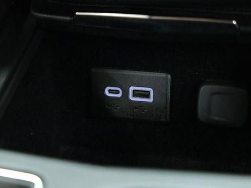 Used 2023 Cadillac XT4 Sport FWD image 28