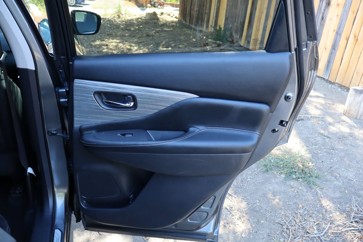 Used 2016 Nissan Murano SV AWD/4WD image 25
