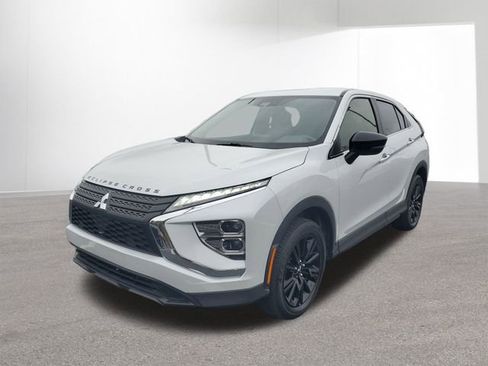 Used 2024 Mitsubishi Eclipse Cross LE image 11