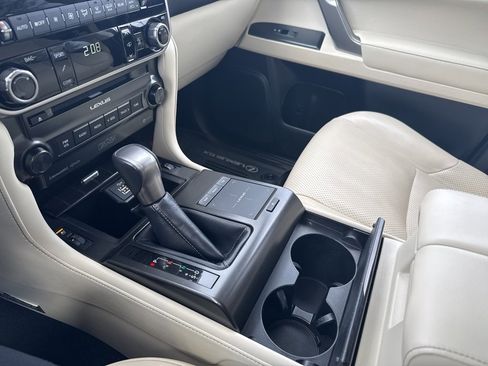 Used 2023 Lexus GX 460 Luxury image 18