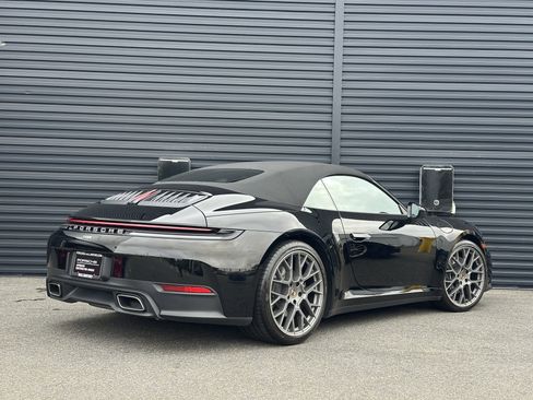 Certified 2025 Porsche 911 Carrera RWD image 8