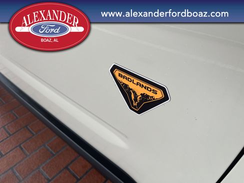 Used 2025 Ford Bronco Sport Badlands image 7