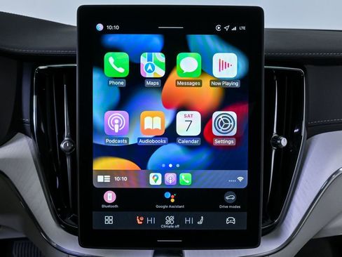 New 2026 Volvo XC60 B5 Ultra w/ Protection Package Premier image 16