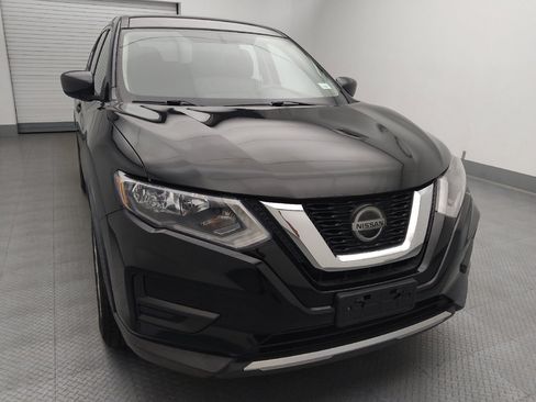 Used 2018 Nissan Rogue S AWD/4WD image 14