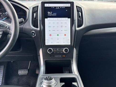 Used 2024 Ford Edge SE image 23