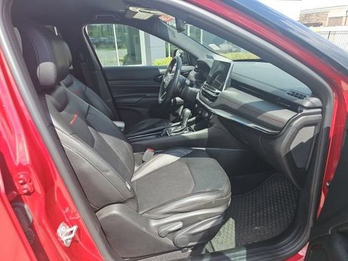 Used 2025 Jeep Compass Trailhawk AWD/4WD image 21