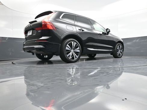 Used 2022 Volvo XC60 B5 Inscription w/ Advanced Package image 32