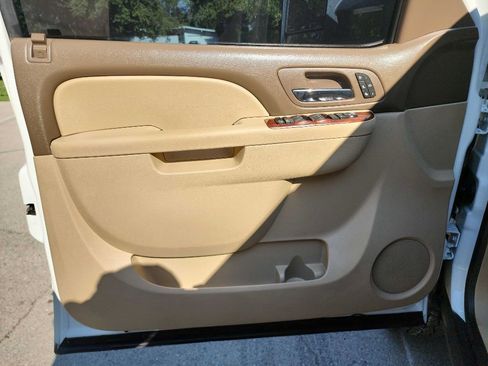 Used 2014 Chevrolet Silverado 3500 LTZ w/ LTZ Plus Package image 18