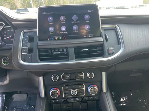 Used 2021 GMC Yukon XL SLT w/ SLT Luxury Package image 17