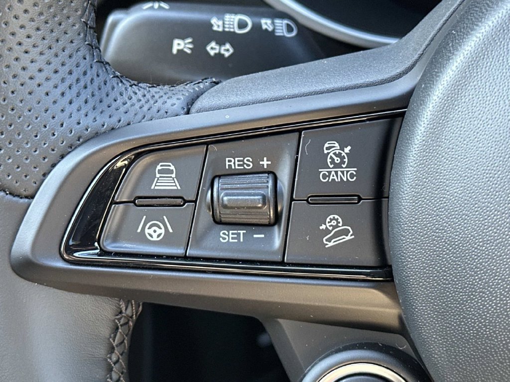New 2026 Alfa Romeo Stelvio Sprint AWD/4WD image 28