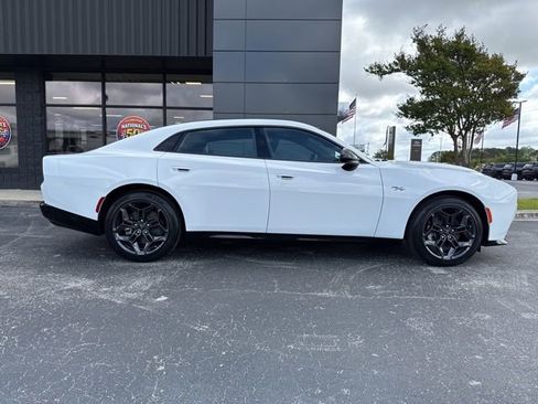 New 2026 Dodge Charger R/T AWD/4WD image 2