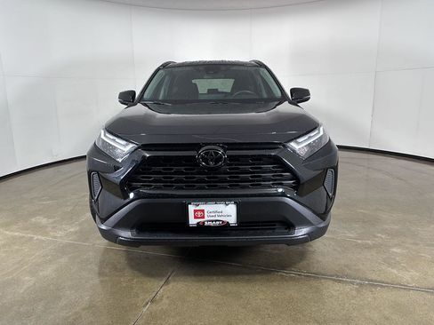 Used 2025 Toyota RAV4 XLE image 18