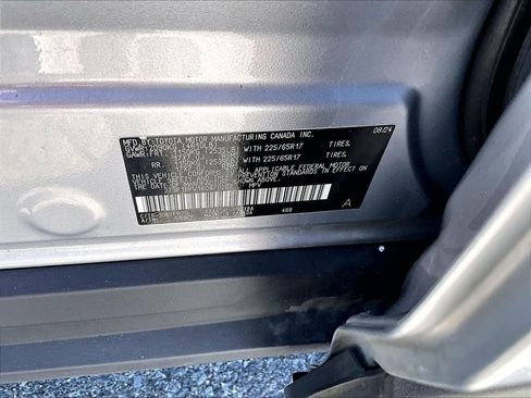 Used 2024 Toyota RAV4 LE AWD/4WD image 35