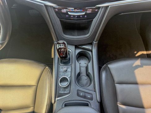 Used 2022 Cadillac XT6 Luxury FWD image 14