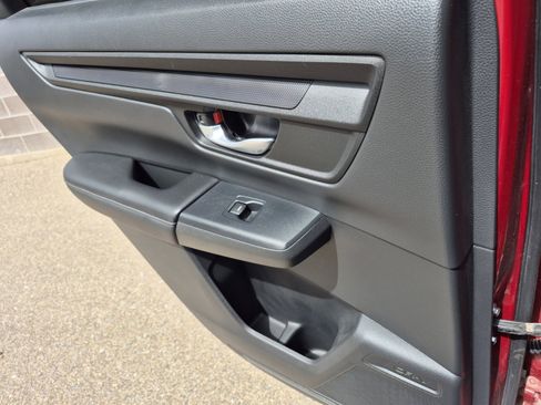 Used 2023 Honda CR-V EX image 18