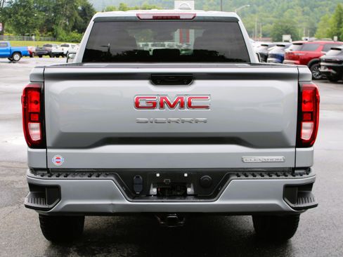 Used 2023 GMC Sierra 1500 Elevation AWD/4WD image 9