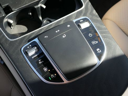 Used 2022 Mercedes-Benz GLC 300 4MATIC Coupe image 27