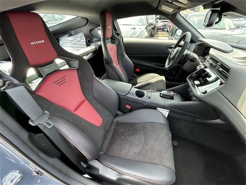 Used 2024 Nissan Z NISMO w/ Floor Mat Package image 13