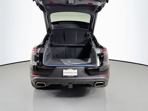 Used 2026 Porsche Cayenne Coupe AWD/4WD image 36