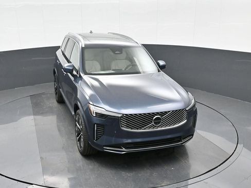 New 2026 Volvo XC90 B6 Plus w/ Protection Package Premier AWD/4WD image 21
