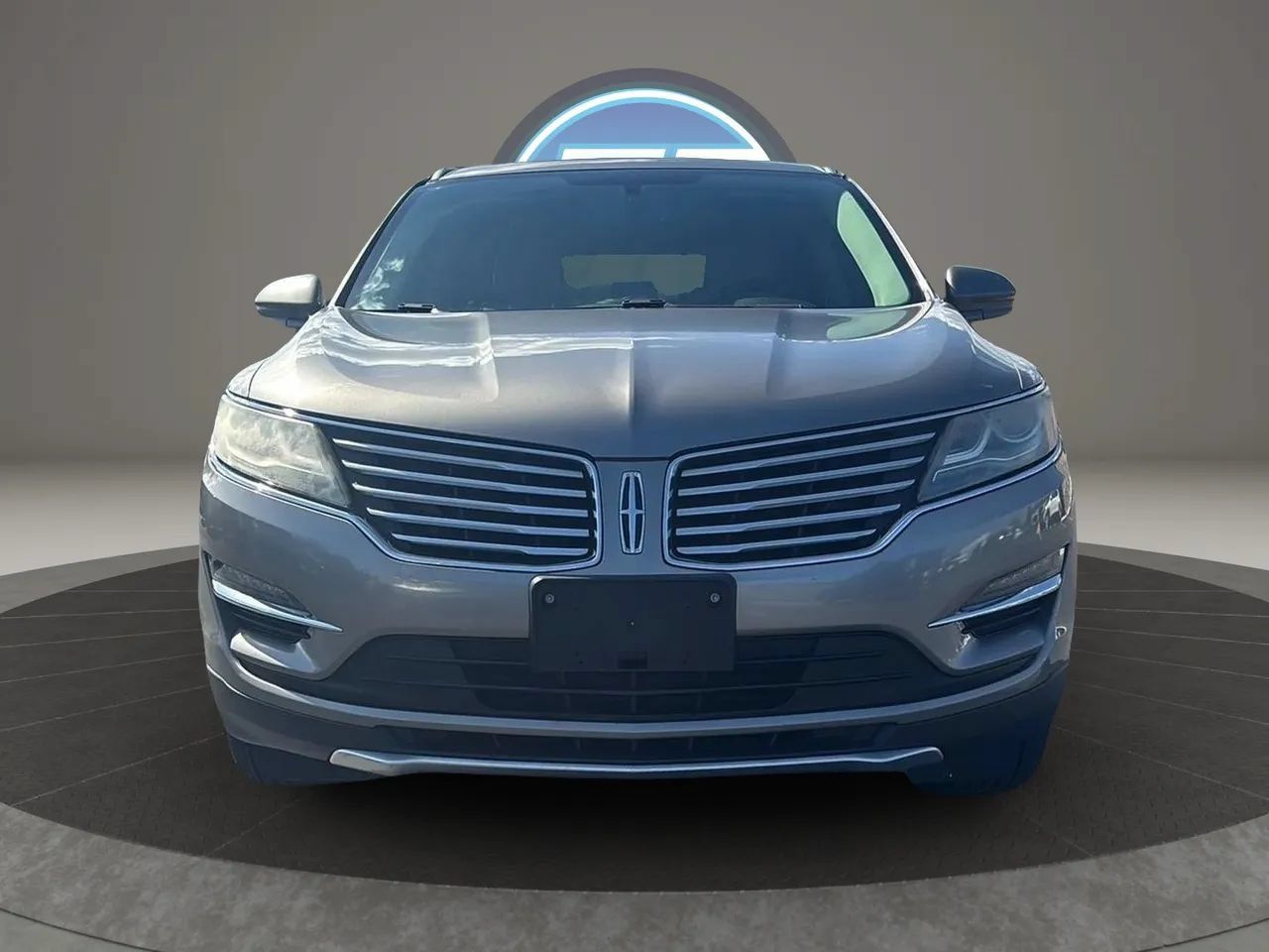 Used 2017 Lincoln MKC Select w/ Select Plus Package FWD image 4