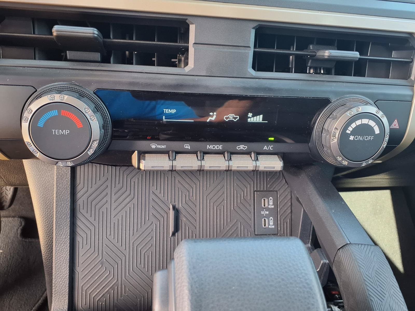Used 2025 Toyota Tacoma SR w/ Towing Package AWD/4WD image 14