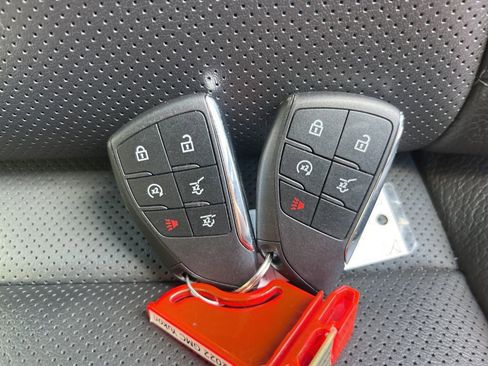 Used 2022 GMC Yukon Denali image 34