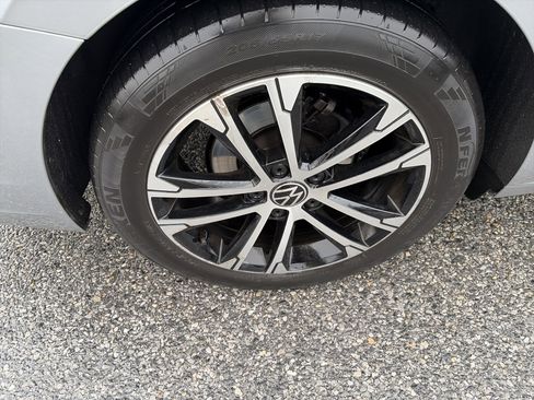 Used 2023 Volkswagen Jetta Sport image 14