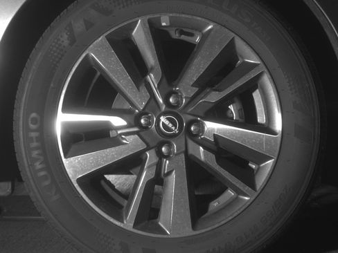 Used 2025 Nissan Versa SV image 13