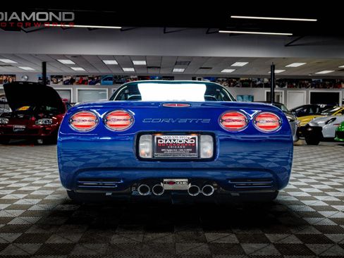 Used 2004 Chevrolet Corvette Z06 w/ Z06 Preferred Equipment Group RWD image 10