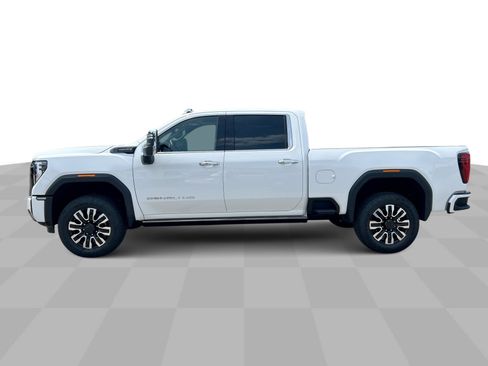 Certified 2025 GMC Sierra 3500 Denali Ultimate AWD/4WD image 6