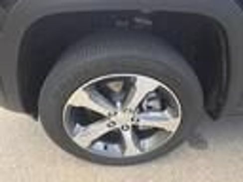 Used 2022 Jeep Grand Cherokee Limited 4xe AWD/4WD image 3